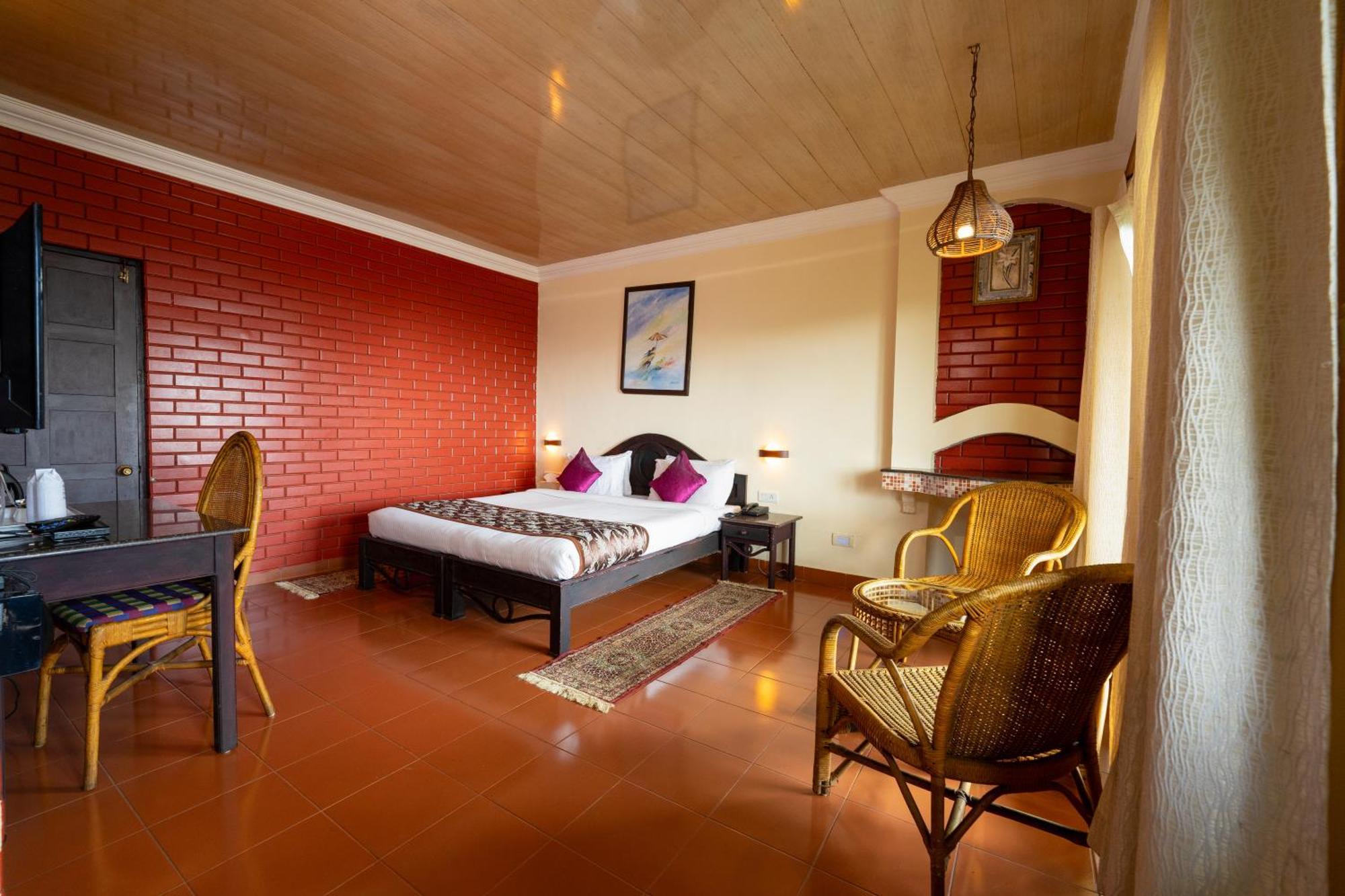 Camelot Resort Муннар Экстерьер фото