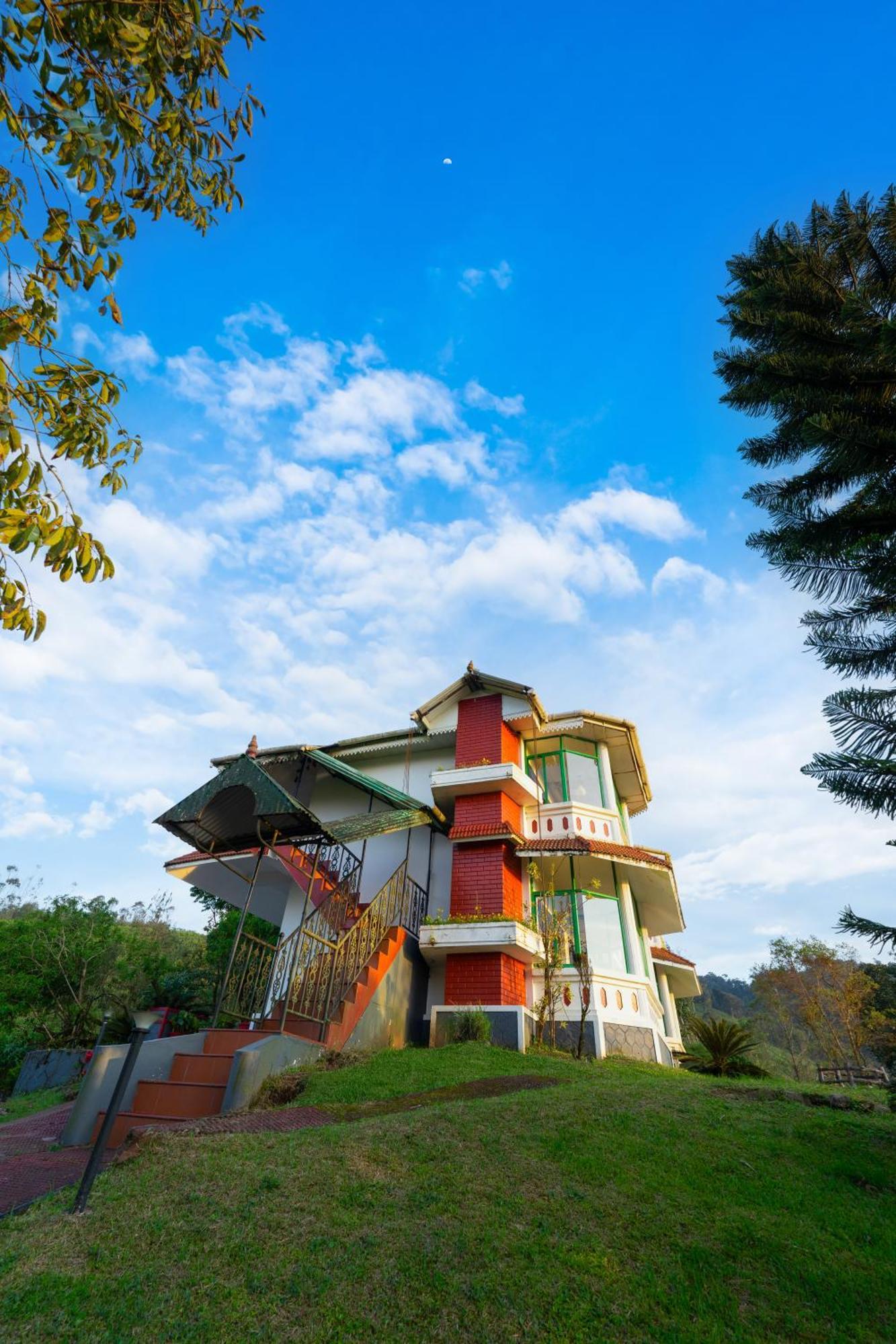 Camelot Resort Муннар Экстерьер фото