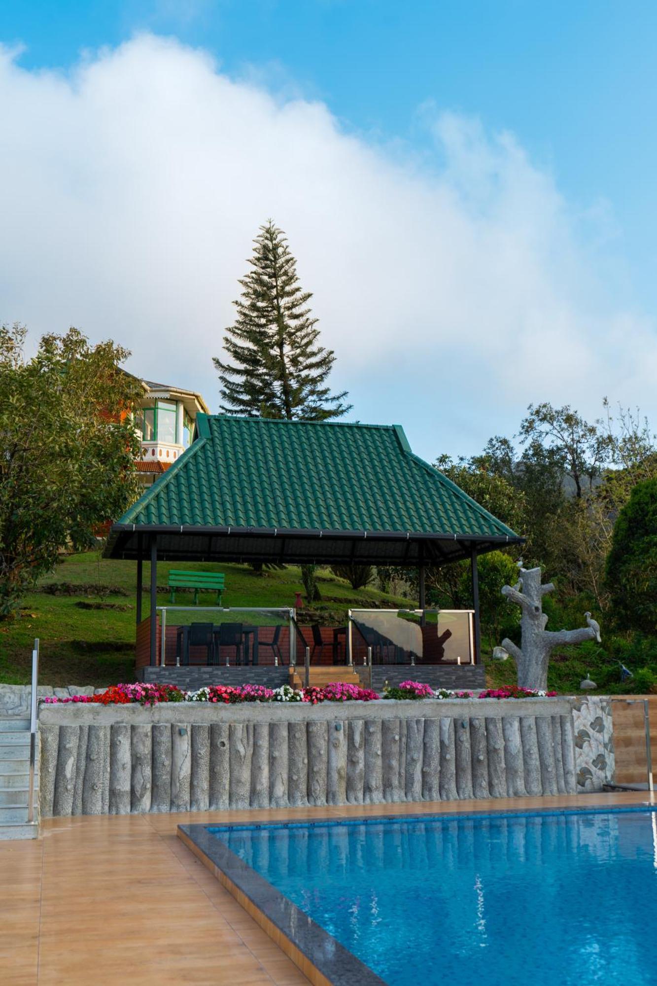 Camelot Resort Муннар Экстерьер фото
